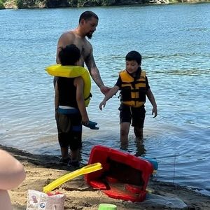 Meet your Posher, Victor